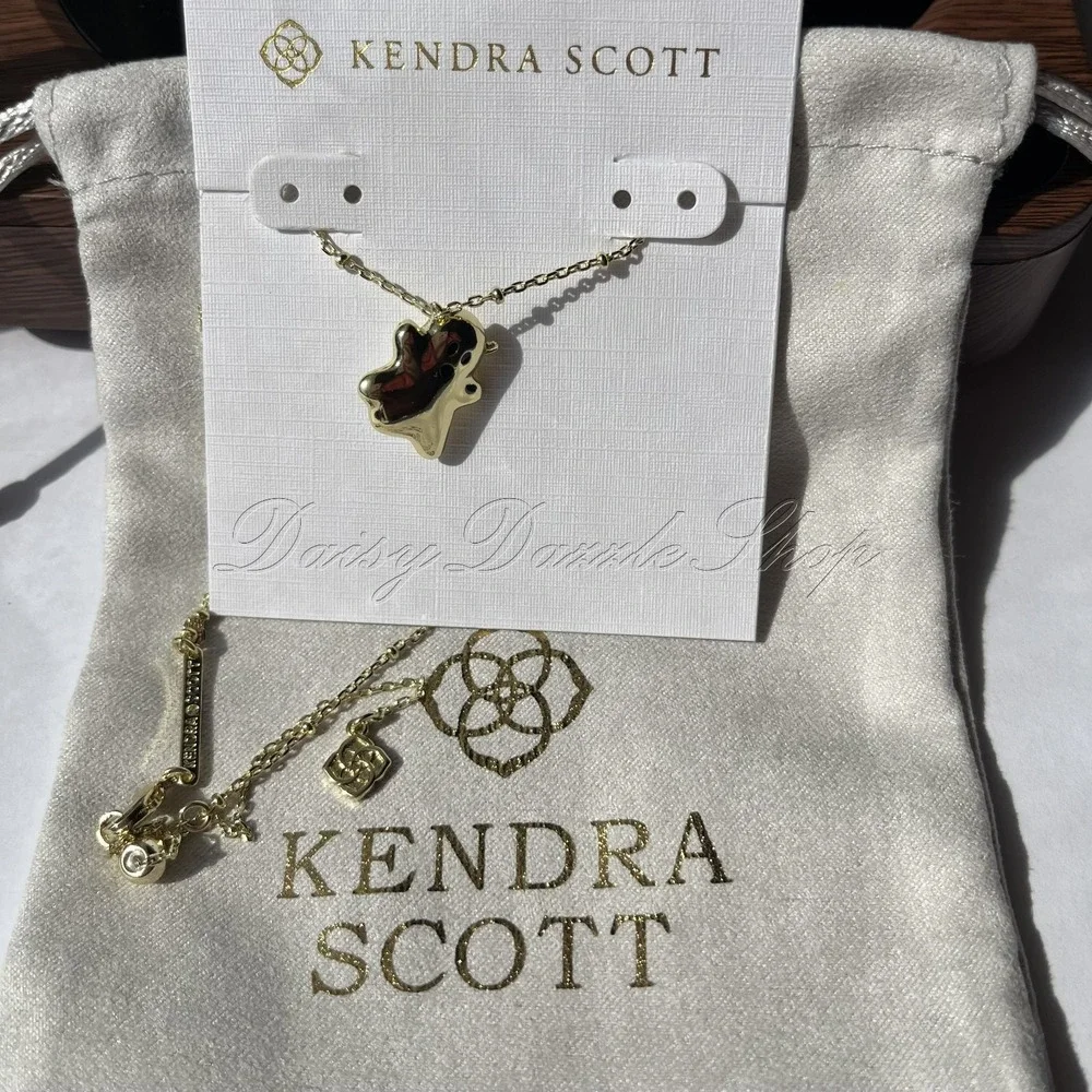 👻New Kendra Scott Mother of Pearl Ghost Reversible Gold Plated Necklace👻